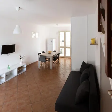 Gingeraouse Σπίτι διακοπών San Foca